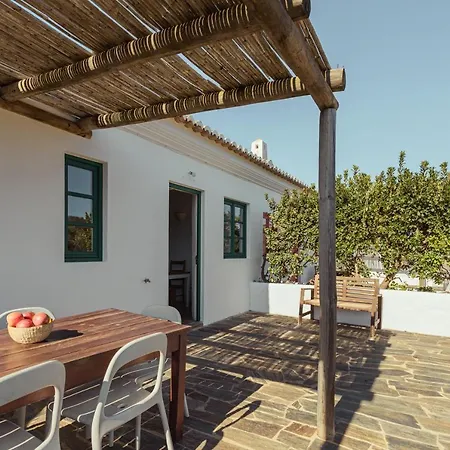 Gospodarstwo wiejskie Aldeia Da Pedralva - Slow Village Vila do Bispo